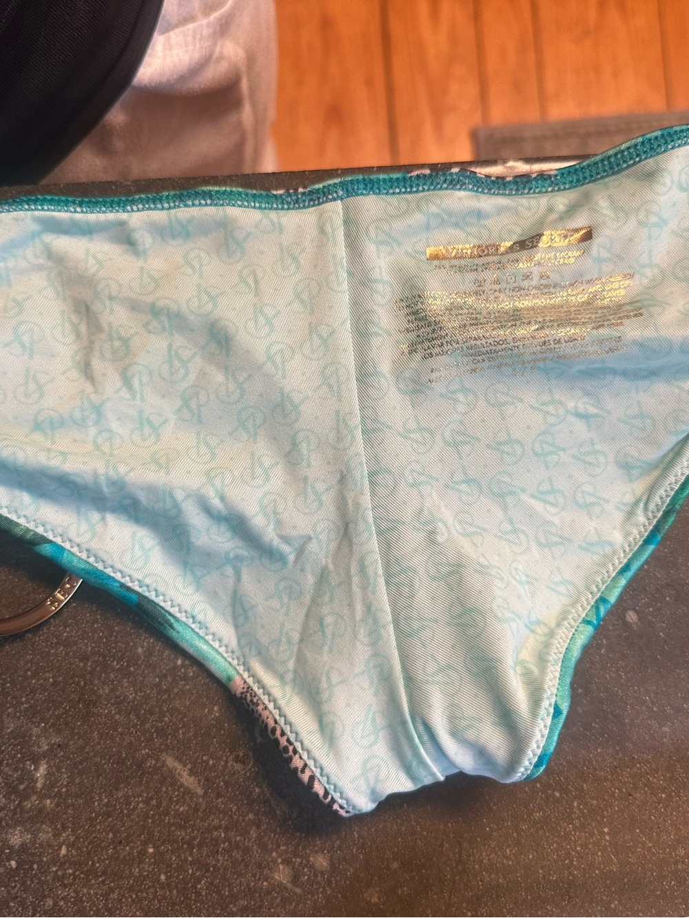 Tropical Print Bikini Set - Picture 4 of 5